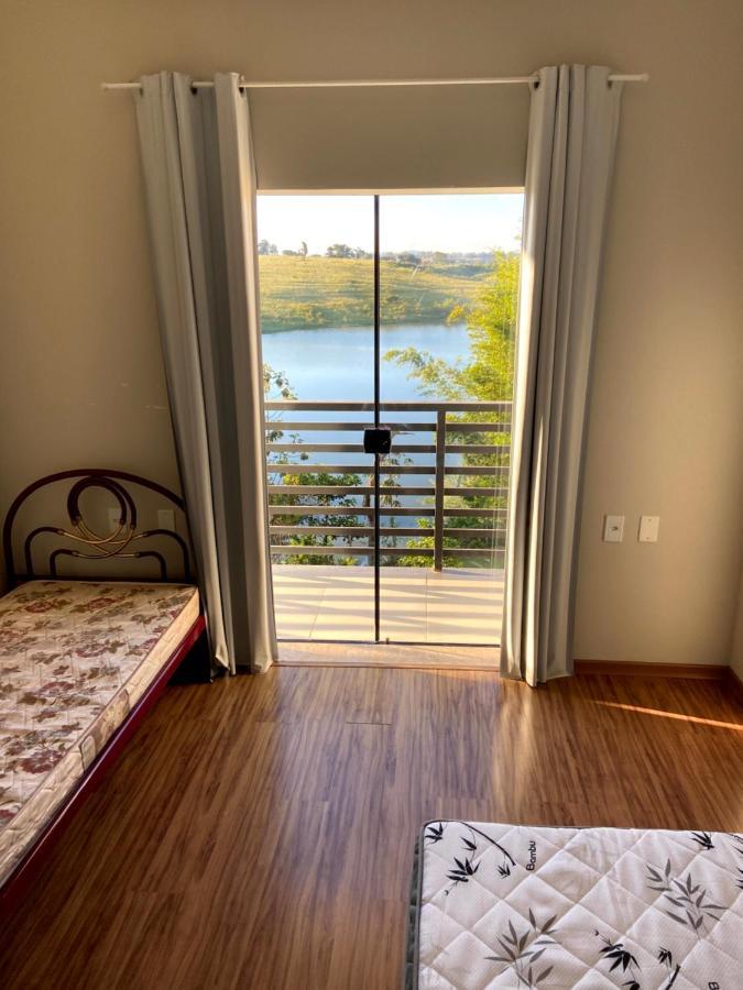 Casa Com Piscina Fundo Pra Represa E Ar Condicionado Casinhabrancadevaranda Ijaci المظهر الخارجي الصورة