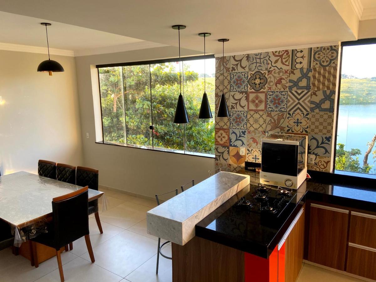 Casa Com Piscina Fundo Pra Represa E Ar Condicionado Casinhabrancadevaranda Ijaci المظهر الخارجي الصورة