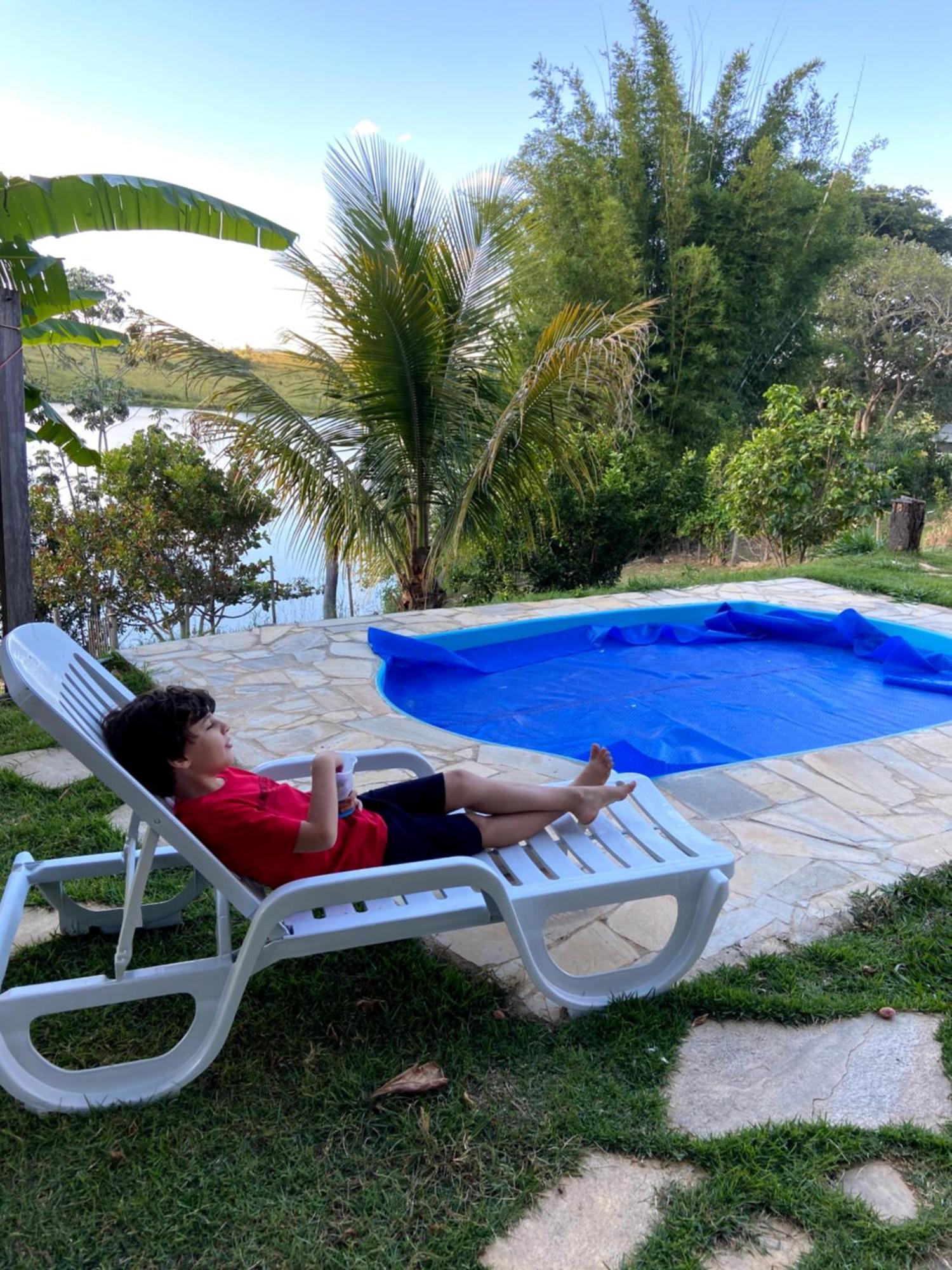 Casa Com Piscina Fundo Pra Represa E Ar Condicionado Casinhabrancadevaranda Ijaci المظهر الخارجي الصورة